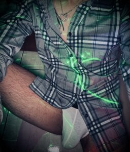 hornyG808 Public Pic