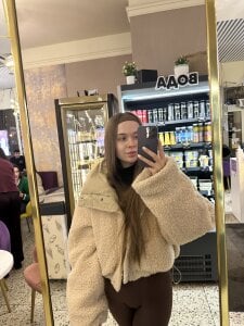 Nicole_Loving Public Foto 7