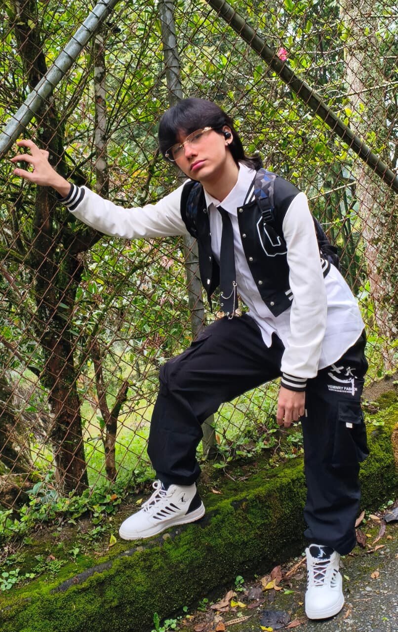 Lovers_21 Trending Pic 1418