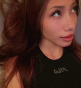 juli_loves Public Pic 2