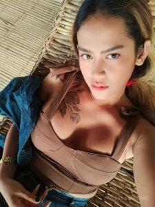 Irresistible_Athena Public  4. fénykép