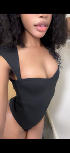 AmoraRose_ Public 圖片