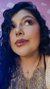 shayna_manson_ YOU LIKE WHAT YOU SEE? Photo