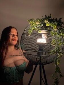 Crystaa12 look at my body in the dim light 사진 5