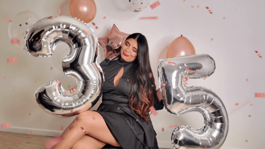 Luna_Dumont blow out the candle with me 🎂 Foto 4