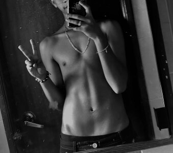 _Gabex_ Public 사진