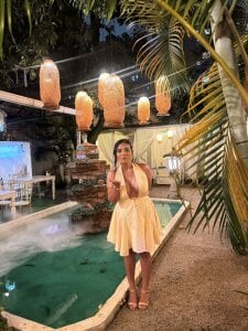 mia_hank I'm sweet... until they provoke me I love to laugh, dance, consent and feel that you want me to💛🫦 Immagine  2