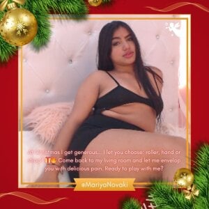 MariyaNovaki I'm back to tempt you again... and this time I come with Christmas spirit and zero innocence Pic