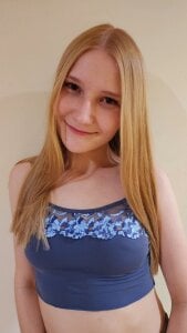 Cute girl de Vanessa_Norris  2 photos