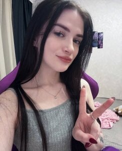 Molly_Crystall no makeup😁 Pic 2