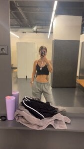 Julia-Stegner's Just me Sex Photo 4