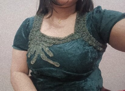 Beauty_Queen_Soniya Fuck me baby Gambar 3