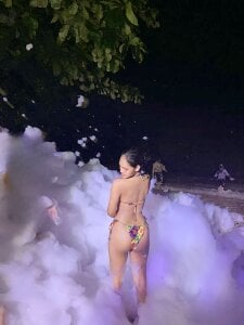 Public od ThanyaCum  3 snímek