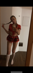 LaraBlond Public Pic