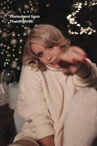 PrettieKate's Christmas presents for Kate! Sex Photo 4