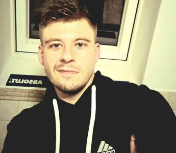 TwoHotTwoHorny Public Pic