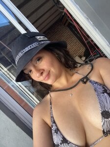 Danielaeliana Public Hình 2