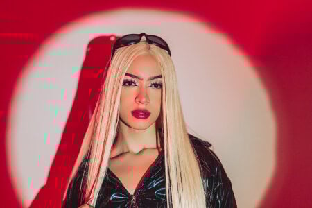 DeboraCopper Red Girl Foto