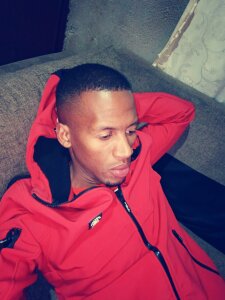 Auratha Public Foto 4