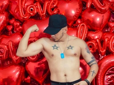 TeylorTompson Public Pic 4