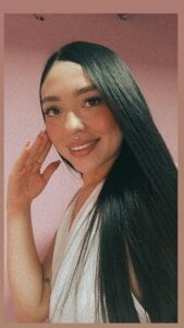 MiaHoneey_ Public Pic 2