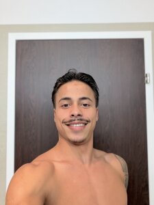 AlexActive Public Pic 4