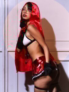 lyalee Once upon a time there was a naughty time❤️‍🔥 Immagine 