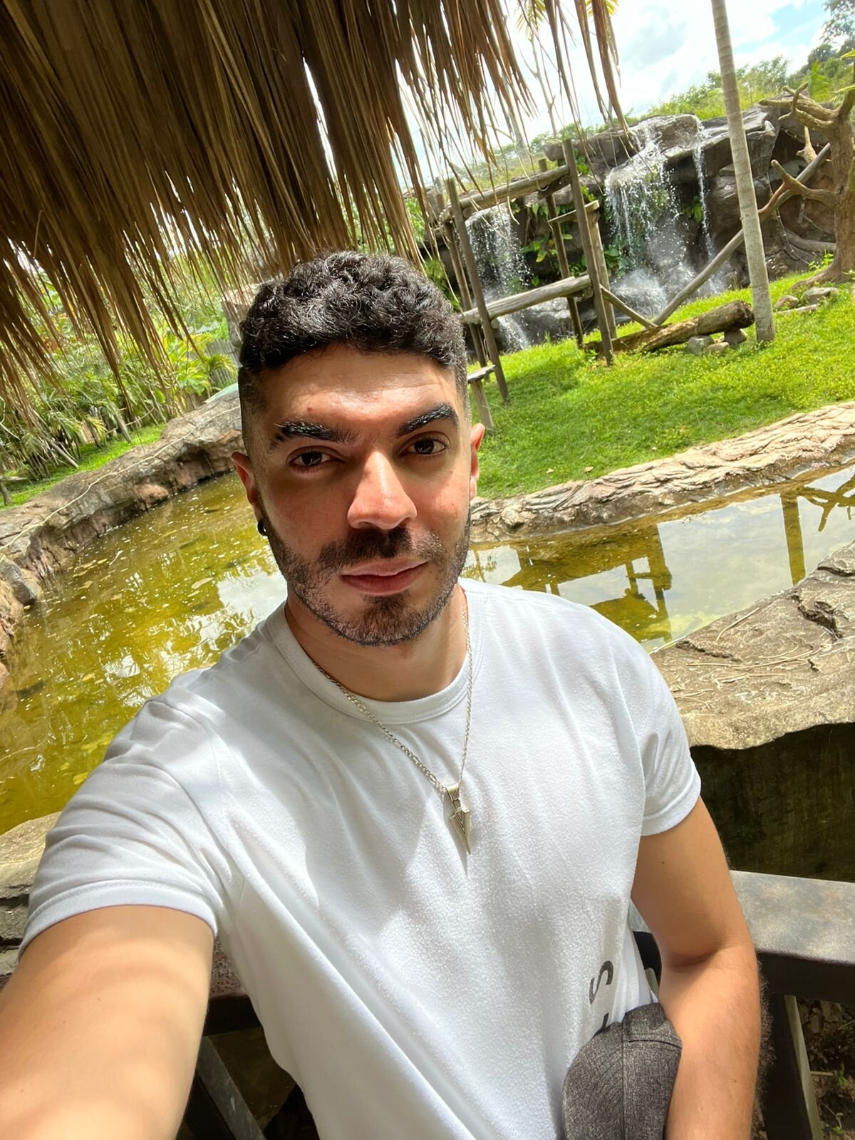 Foto em tendência de AxelThompson_ 4812