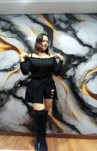 Victoria_Wilde_ Public Pic 5