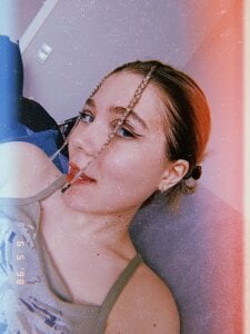 LaurynGeisinger Public Hình 4