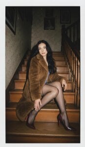 violet_77711 Sometimes getting lost is the only way to find yourself. Εικόνα 7