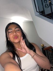 Violettabloom_ Public Pic 2