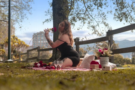 NyxAndria_1you and me on a special date in the park 🌲🌹🌷☀图片 4