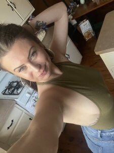 SluttyLittleSis Free Pic 2