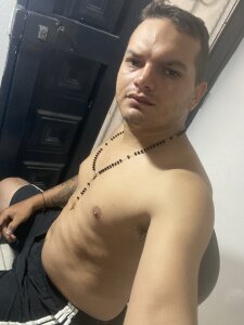 angeljrc445 Public Pic 2