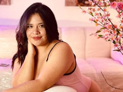 Amy_hoy69 Delicate, feminine and dangerously tempting.💗 Pic 3