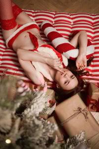 _Sunpuddle Santa babe Pic