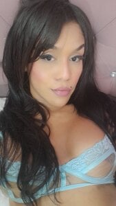 Nikoll_Dirty Public Pic 6