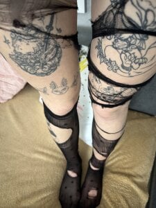 Evarey_ Torn tights Pic