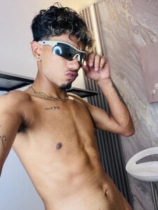 ISAAC:🫦 od Sexy_boys_hell2  8 snímek
