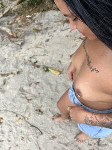 tattyHot95 in nature Pic