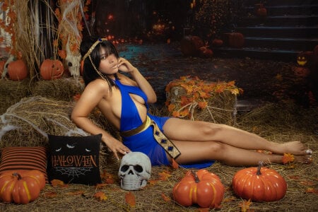 LAILAMORFY 👻Trick or kiss? you choose.🎃 Pic 2