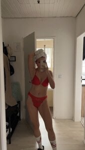 KatharinaGold Public Foto