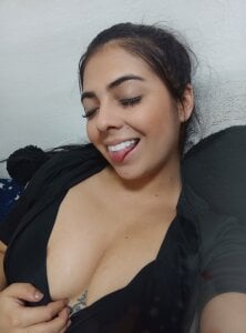 xoxo_sol Holaaa Photo 4