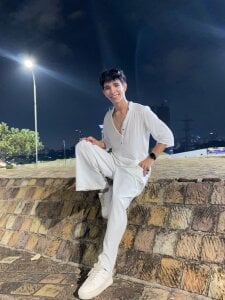 Lassuly2121 Dave Pic 2