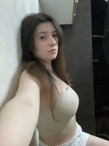 ConstanceBeames A little sass, a lot of class—meet me! 💃 Pic