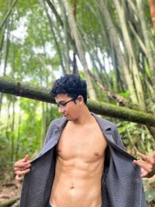 aslanmorris Into the woods Pic 2