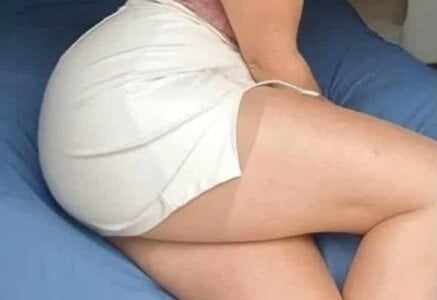 Emma_milf_49 Public Pic 3