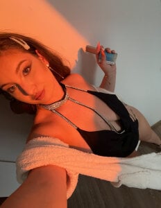 RebekaRoseee Public Poză 2