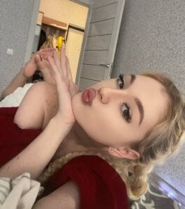 Flirty_lee today on red vibe Pic